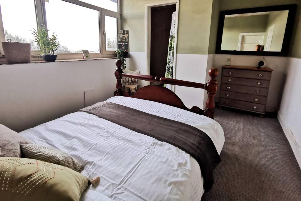 4 Bedroom Country Home Bristol Kültér fotó